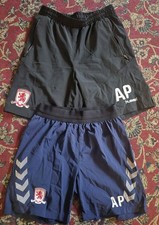 2 KIDS MIDDLESBROUGH FC FOOTBALL SHORTS SIZE 152 11-12 YEARS EXCELLENT CONDITION