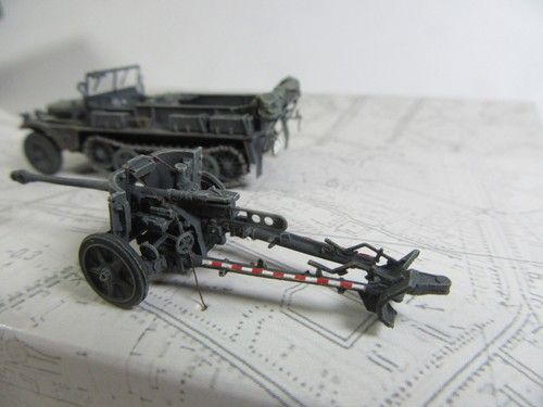 Artitec 1:87 Wehrmacht Sd.Kfz. 10 + PAK 38 Grey Finished Model - Picture 3 of 7