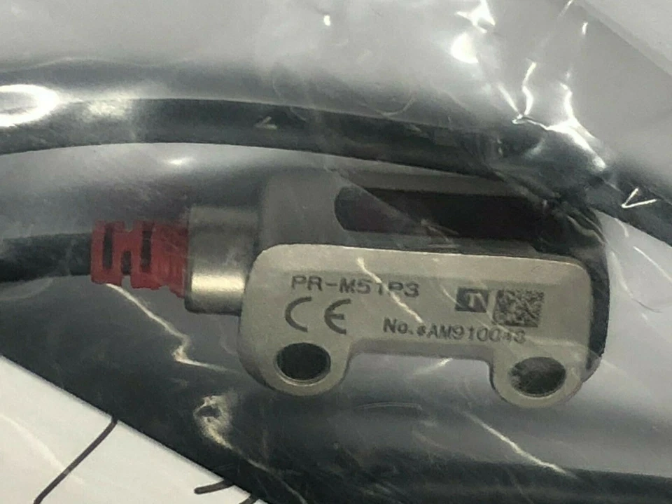 KEYENCE PR-M51P3 Thrubeam Photoelectric Sensor PNP 10-30VDC 1.2m 3m Cable NEW - Image 4 of 4