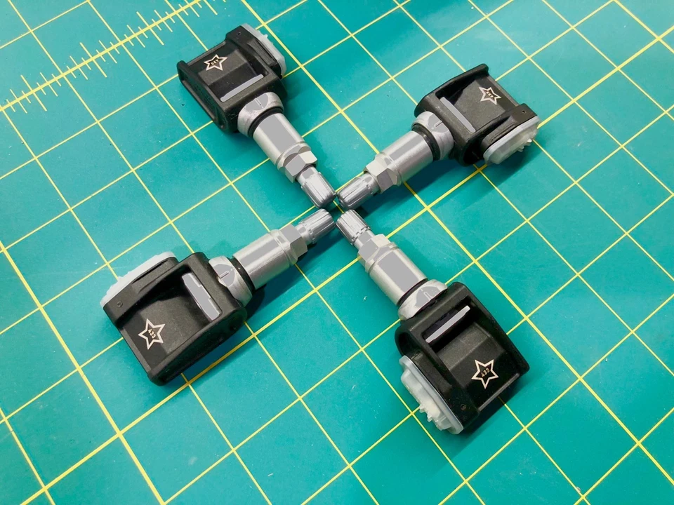 Juego de cuatro (4) originales BMW TPMS para G11 G12 serie 7 740i 750i 740d xDrive Foto 2 de 4