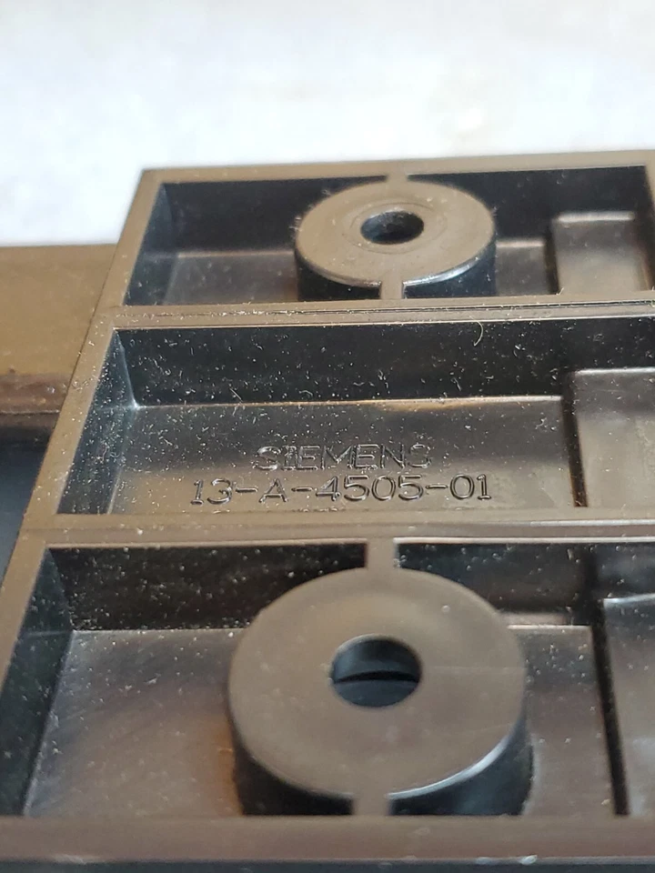 Siemens 13-A-4505-01 Top Barrier FOR PANLE TYPE BQD IN*STOCK*USA* READY TO SHIP - Image 3 of 4