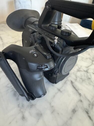 SONY PXW FS5 4k xdcam - Picture 7 of 15
