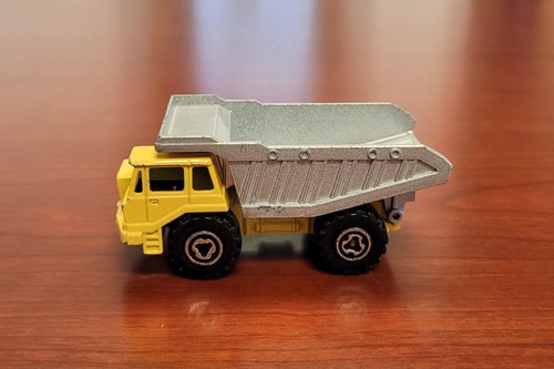 Majorette #274 Yellow Benne Carrier Dump truck - Picture 2 of 7