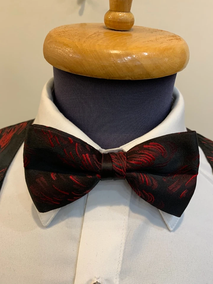 BLACK Formal Vest and Bow Tie with RED Brush Strokes -3 button adjustable -EUC - Image 4 of 4