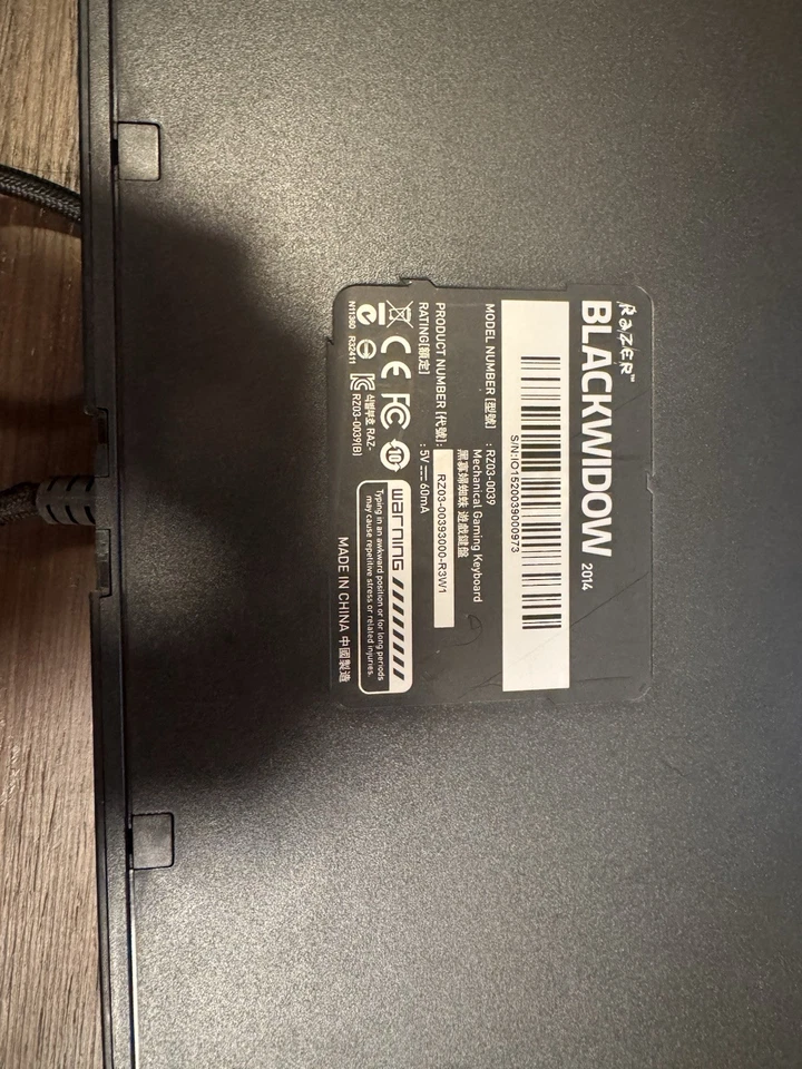 Razer BlackWidow Ultimate Mechanical Gaming Keyboard 2014 RZ03-0039, UK Layout - Image 3 of 3