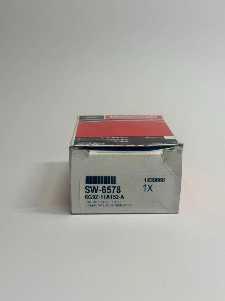 (New) Clutch Safety Switch - Ford (6G9Z-11A152-A) Foto 2 de 3