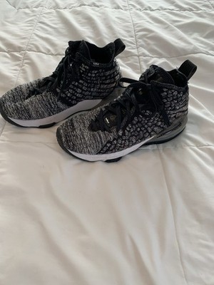 Nike LeBron 17 XVII In The Arena Youth Basketball Shoes 6 Y Oreo BQ5594-002