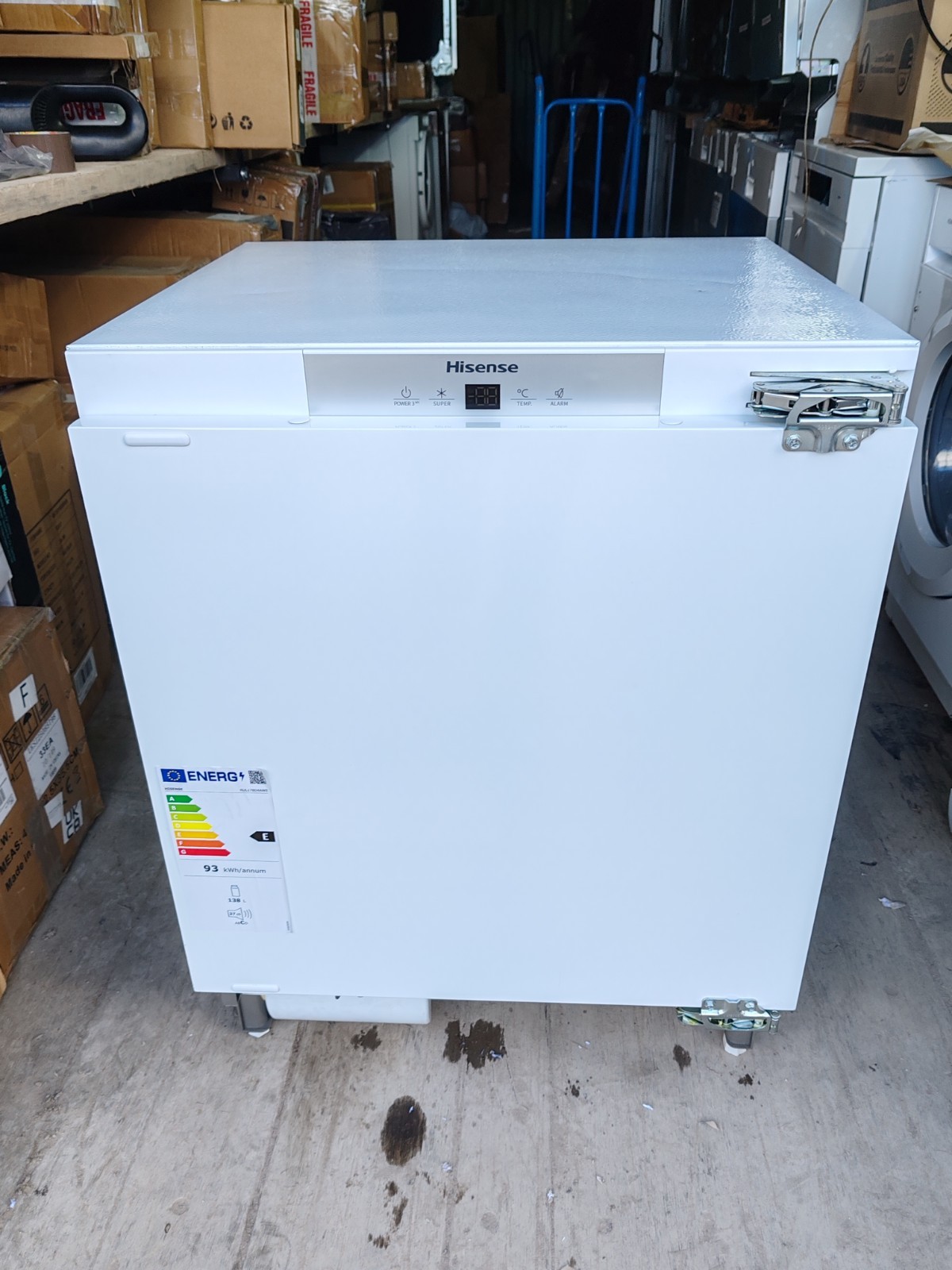 Hisense Integrated RUL178D4AWE Under Counter 82cm Fridge  RRP £289