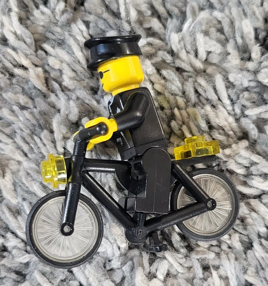Lego Vintage Police Officer On Bike - Image 3 of 3