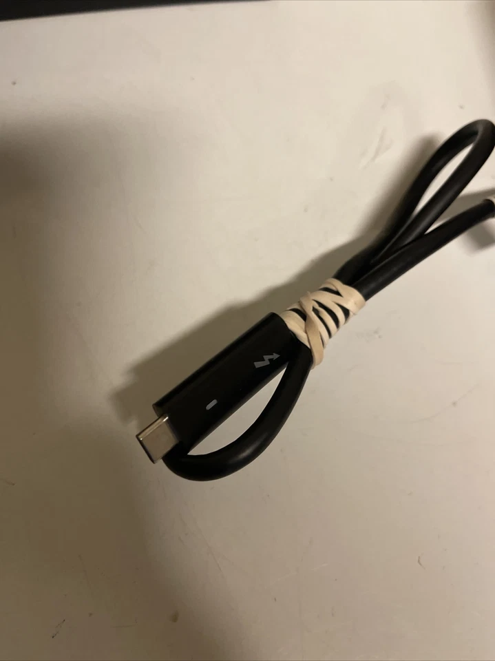 Estación de acoplamiento Dell ThunderBolt Precision 7530 7730 TB16 K16A con CA 130w Foto 4 de 4