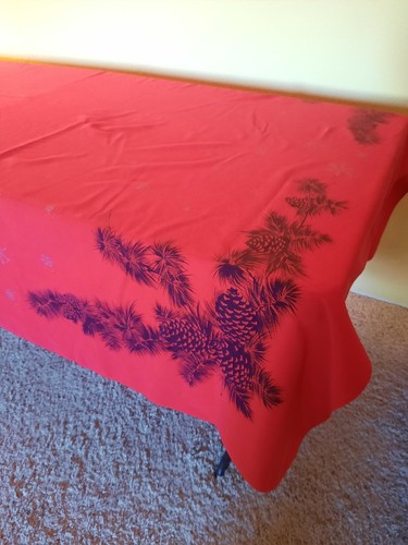 MCM California Handprints Christmas Tablecloth Red w/ Black Pine Boughs 82"x60" - Picture 4 of 13