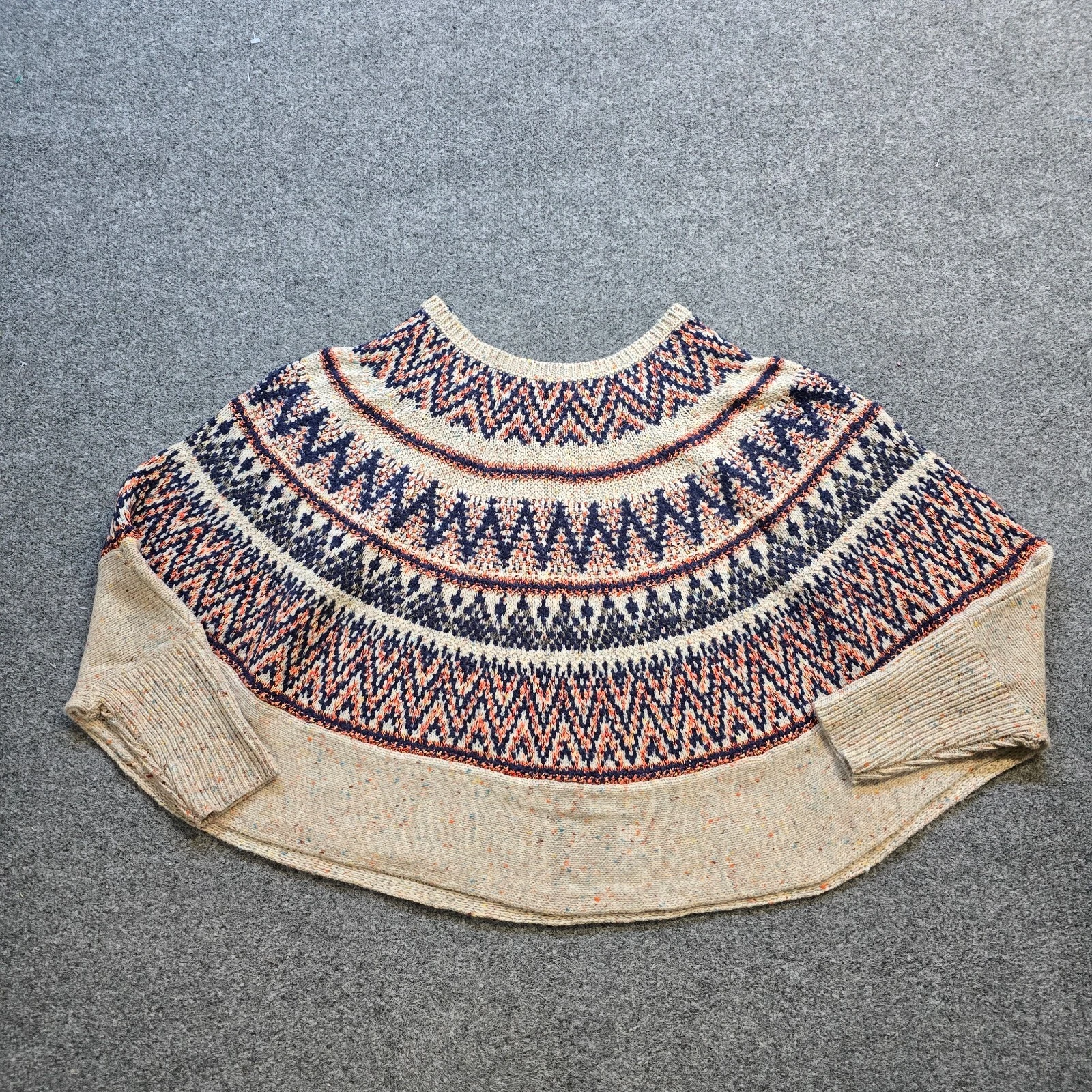 Sleeping On Snow Sweater Women Large Tan Wool Fair Isle Boho Poncho Capelet Cape