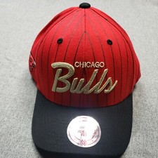 Mitchell Ness Chicago Bulls Snapback Hat Cap Red/Black Striped rare new