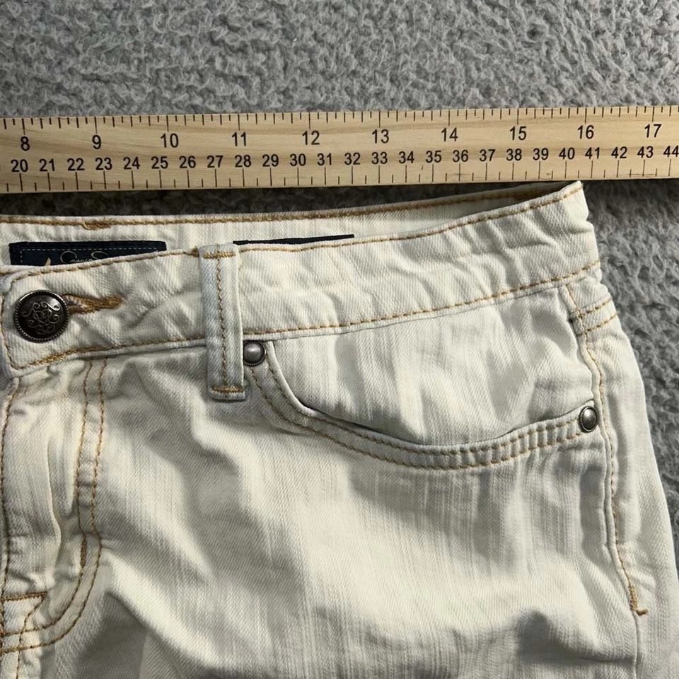 Jessica Simpson Shorts Womens 29 (32X5) Jeans Denim White Gold Stitched - Image 4 of 4
