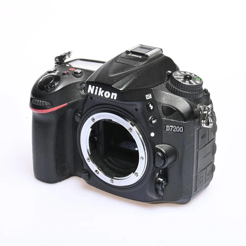 Nikon D7200 schwarz gebraucht Zustand Gut - Bild 1 von 5