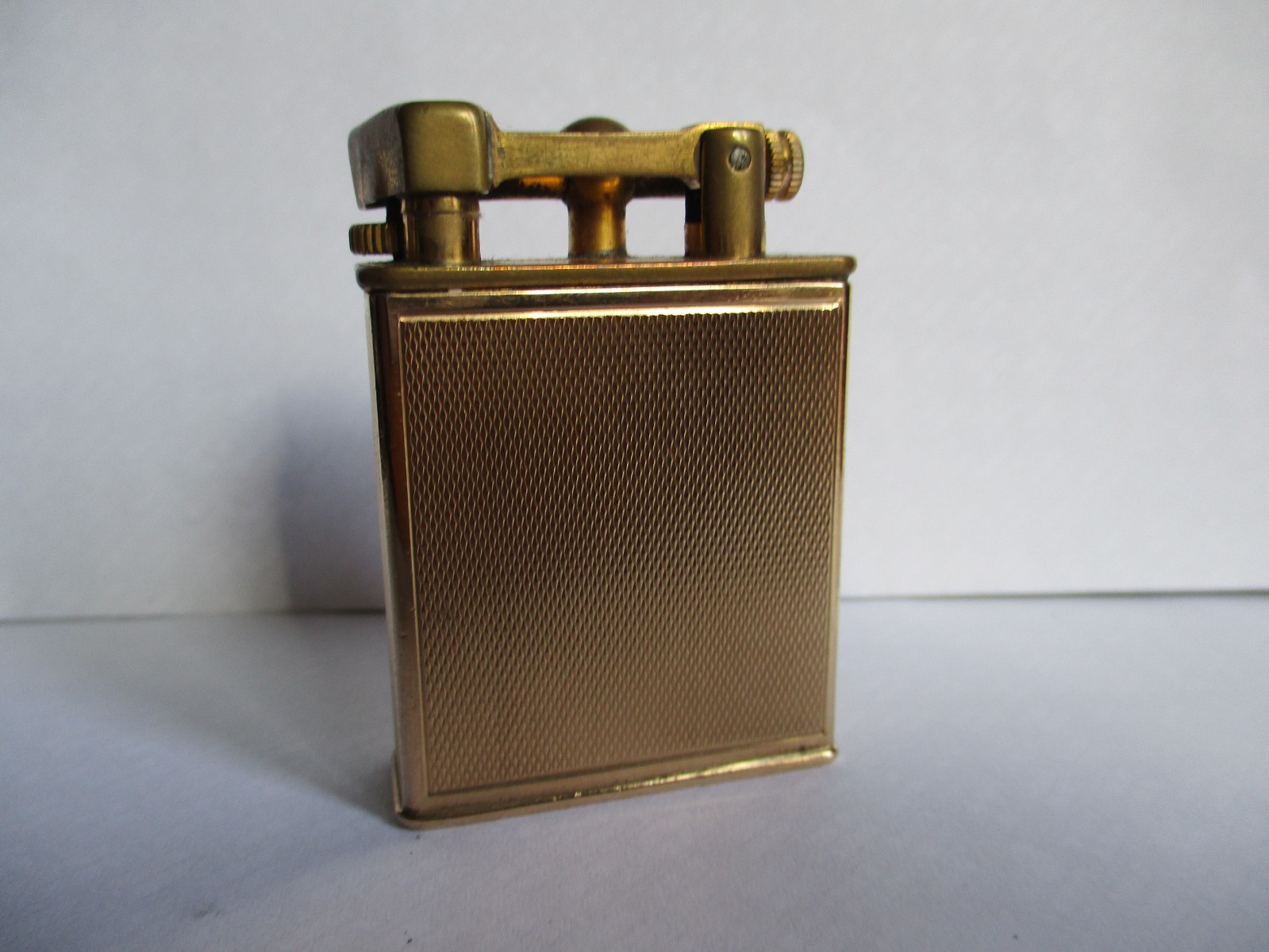 Parker Roller Beacon - The Efficient Petrol Lighter - Solid 9ct Rose Gold Case