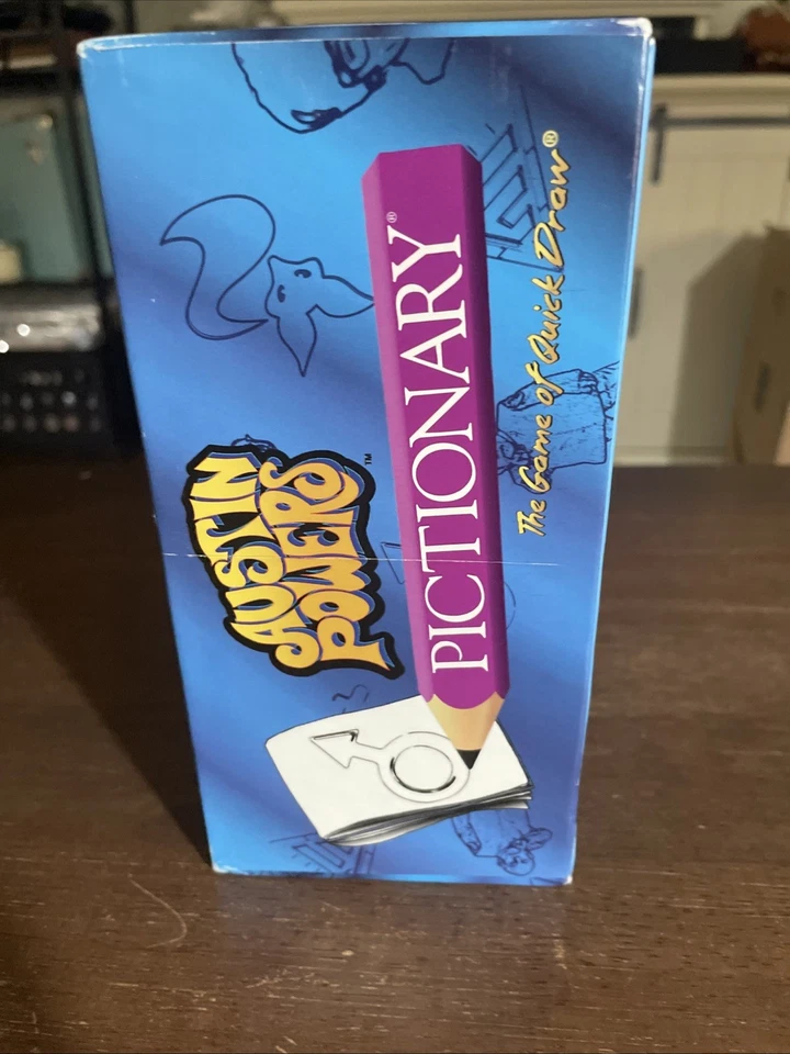 Austin Powers 2002 Pictionary Game Board Great Condition Complete - Image 4 of 4