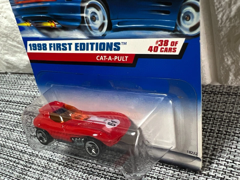 Hot Wheels 1998 First Editions #38 of 40 Cars Cat-A-Pult Collector #681 Red - Image 3 of 4