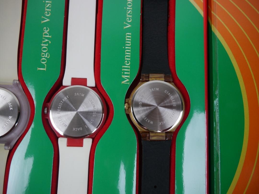 SWATCH x Coca-Cola 2000 Sydney Olympics Special Watch SWATCH x Coca-Cola 2000 Sydney Olympics Special Watch