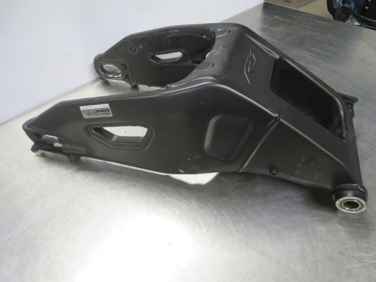 Yamaha 15-17 YZF R1 2016 R1s OEM Rear Swingarm Back Suspension