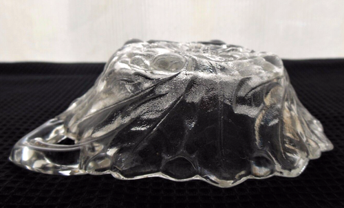 Indiana Glass Clear Wild Rose 4 1/2" Handled Berry Bowl - Picture 9 of 10