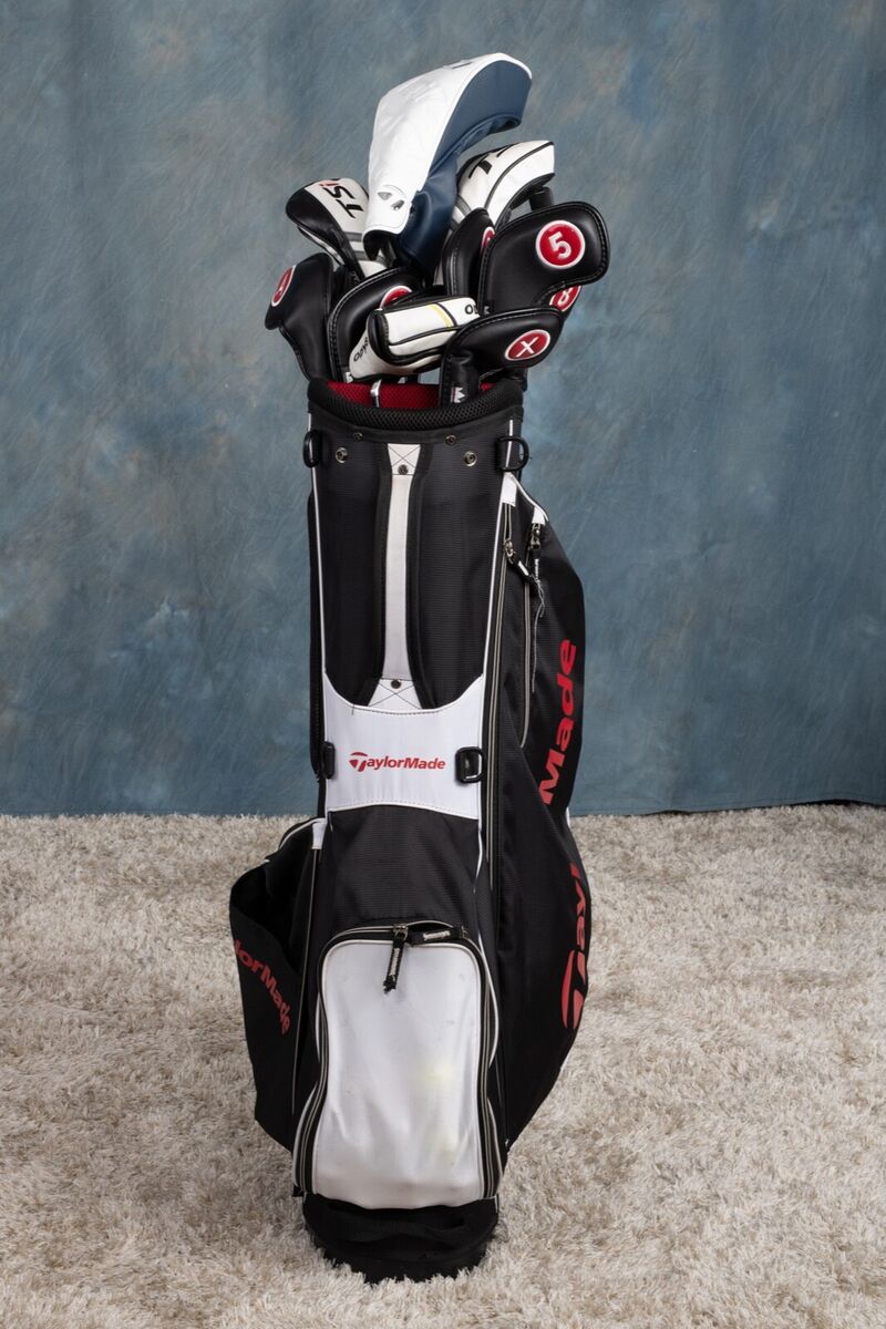 TaylorMade Stand Black/white &red trim golf bag 4 way Pre TaylorMade Stand Black/white &red trim golf bag 4 way Pre