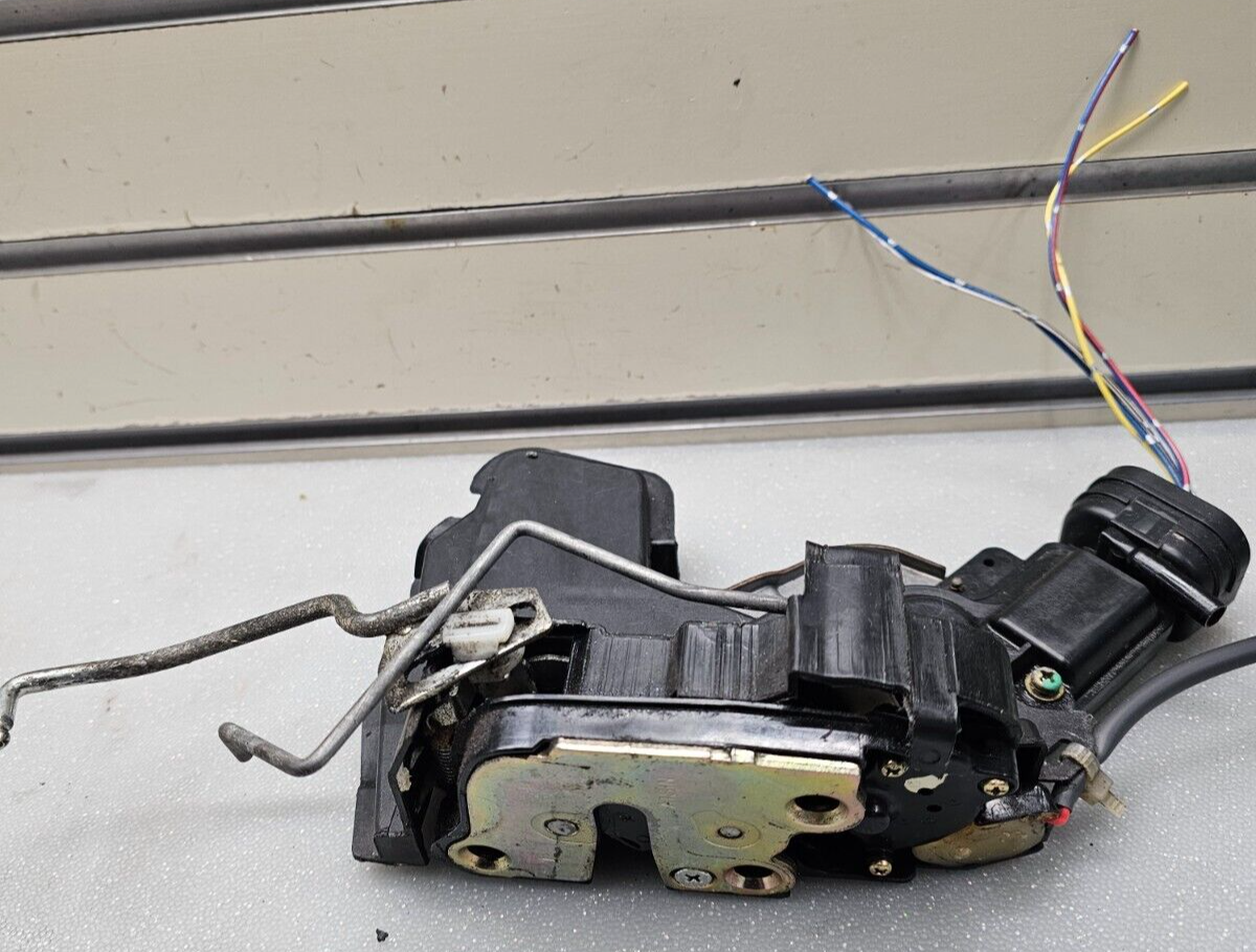🔥97-01 Toyota Camry 4DR Front Passenger Power Door Lock