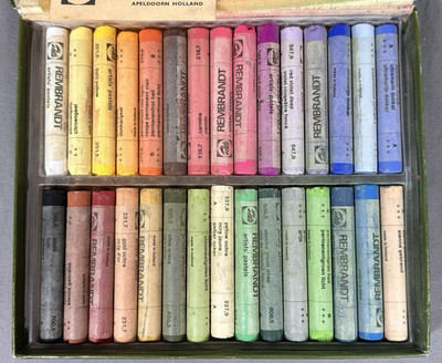 Rembrandt Soft Pastels 30 Stick Artist Set Complete Talens Holland w/ Box