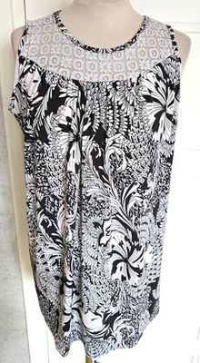 TUNIQUE LONGUE OU ROBE COURTE IMPRIMEE+VOILE DENTELLE HAUT TAILLE 42/44 NEUVE - Photo 1/3