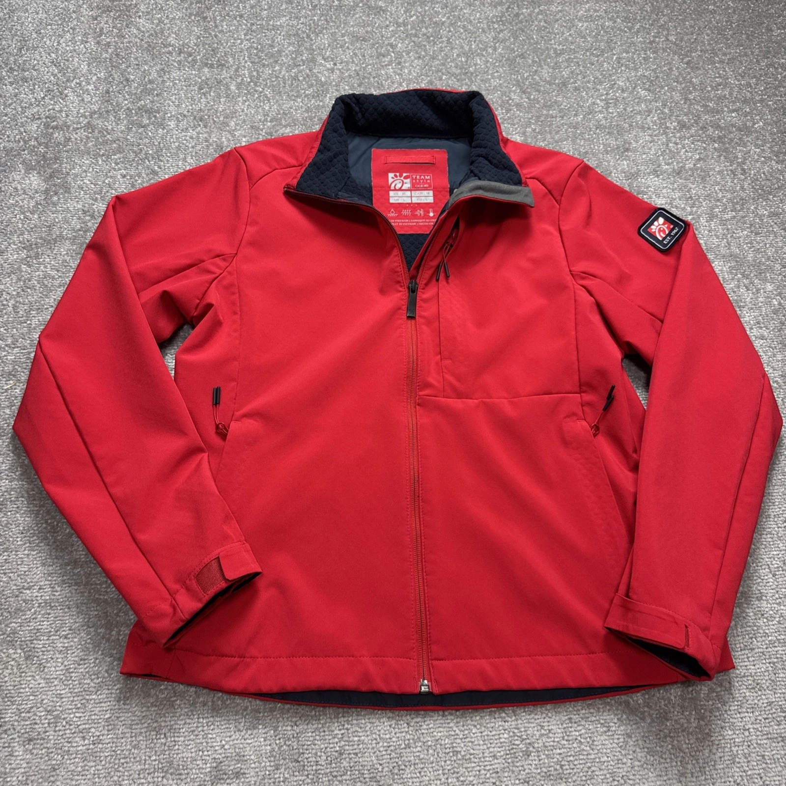 Chick Fil A Employee Jacket Medium Soft Shell Red Team Oobe Chick-fil-a