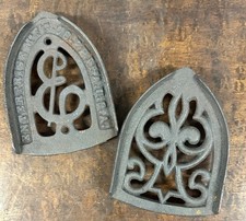 Lot Of 2 Old Cast Iron Sad Iron Trivets Collectible Kitchen Farmhouse Footed