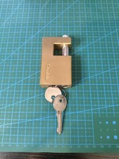 Chubb Padlock Heavy Duty with 2 Keys Used Good Condition