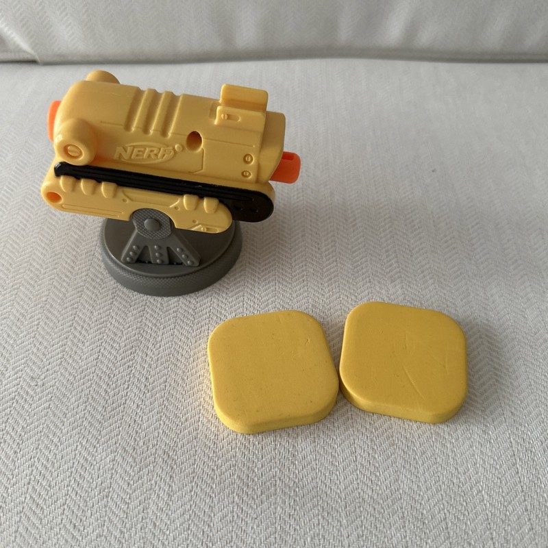 2009 Nerf N-Strike Launcher Mcdonald's Happy Meal Toy #4 w no darts