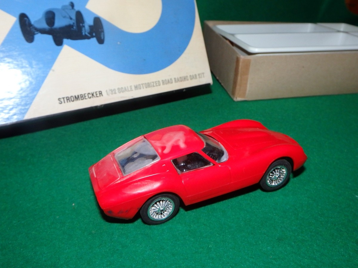 Strombecker FERRARI Berlinetta 1:32 ELECTRIC SLOT CAR RED 1/32