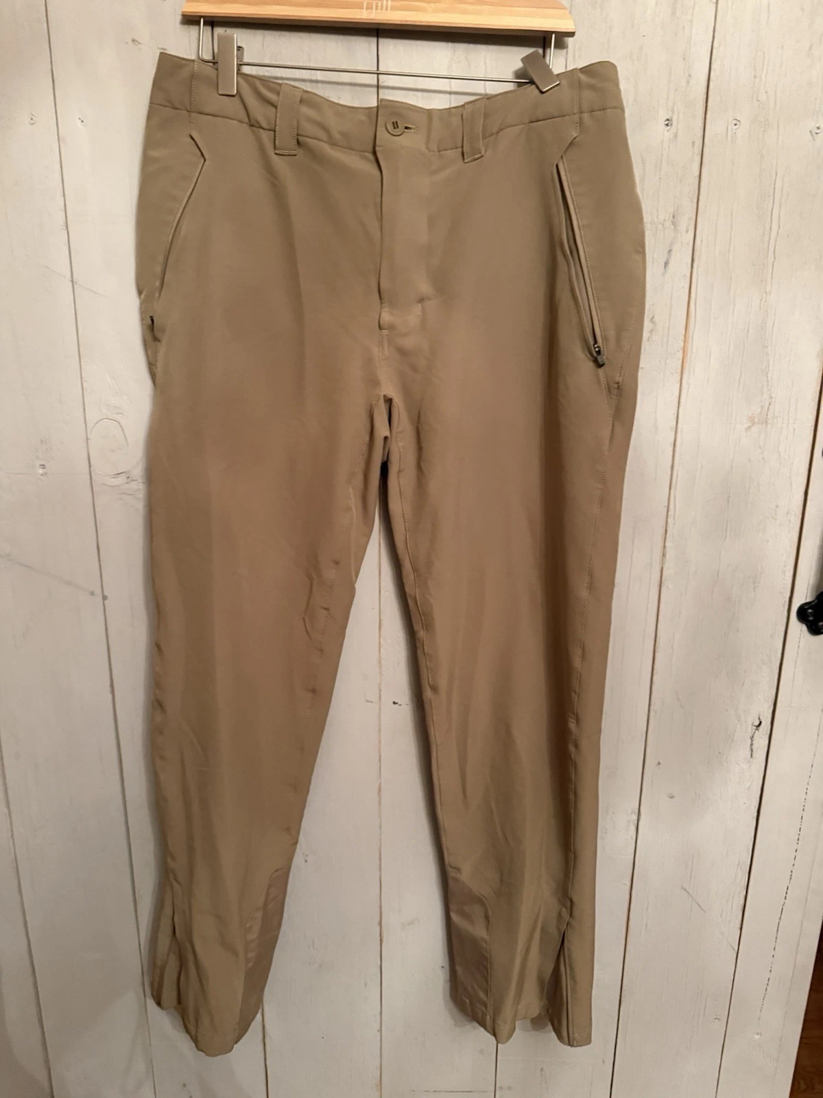 Patagonia Pants Mens 34 Khaki Terravia Trail Softshell Stretch Hiking BB19
Opens in a new window or 