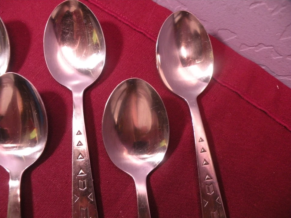 Juego de 5 CUCHARAS SOPERAS OVALADAS International Silver PUEBLO de acero inoxidable 6 7/8" Foto 3 de 4