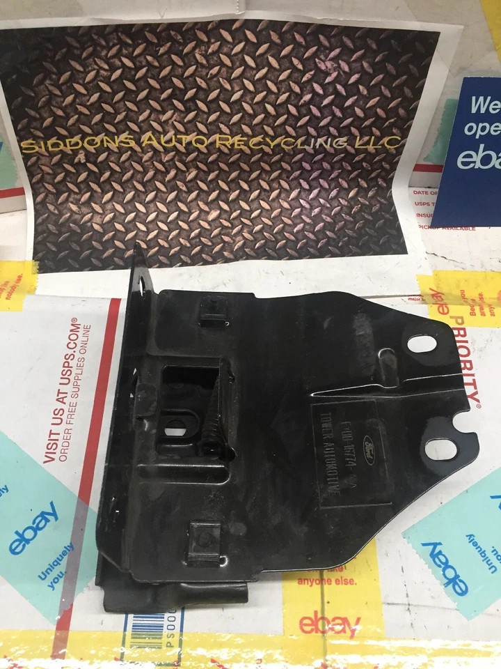 Ford Taurus Sho 1996 1997 1998 1999 mecanismo de bloqueo de pestillo del capó con soporte de montaje Foto 4 de 4