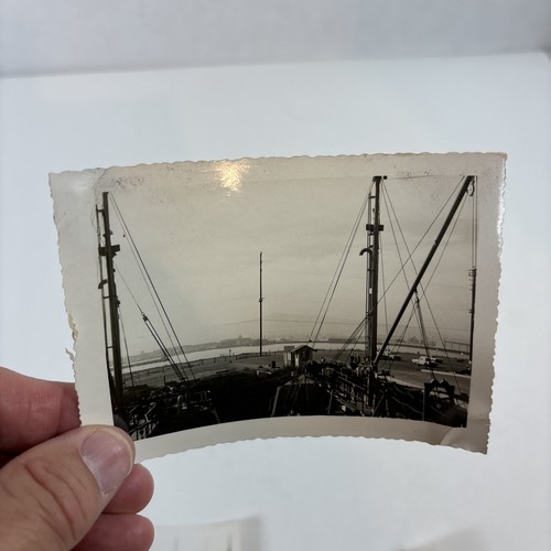 USS Navy Ship Yog 1950 87 yardas barco engrasador atracado fotos originales - Imagen 5 de 11