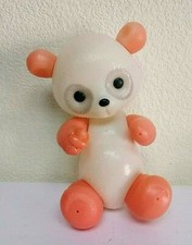 Vintage sowjetischer Kunststoff Pandabär mit Blume Spielzeug Hergestellt in d...