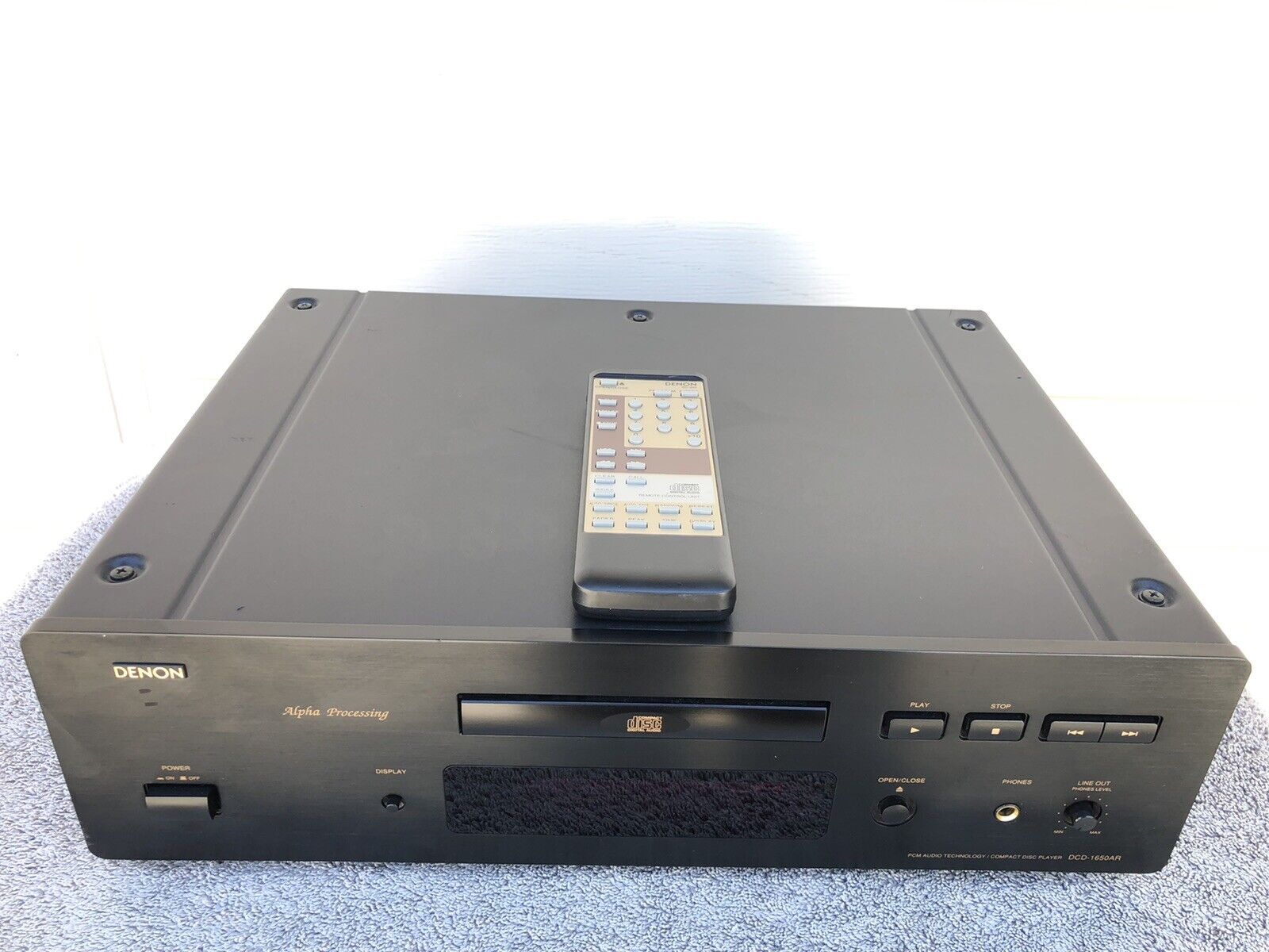 DENON DCD-1650AR PCM Audio Technology CD Player, W/Original Remote, Working.