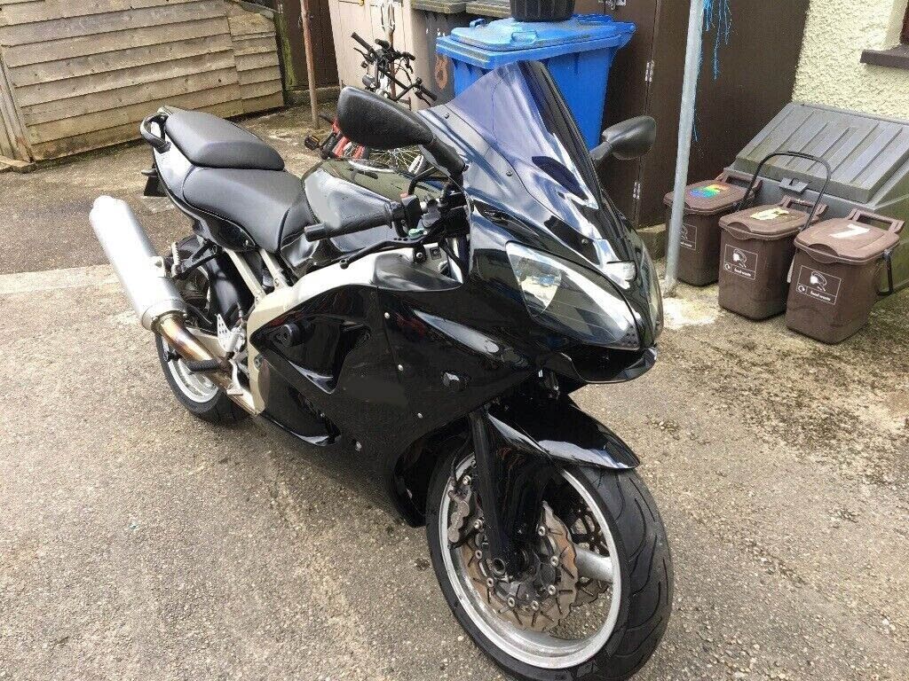 2000-2002 Kawasaki Ninja ZX6R 2005-2008 ZZR600 Gloss Black 2000-2002 Kawasaki Ninja ZX6R 2005-2008 ZZR600 Gloss Black