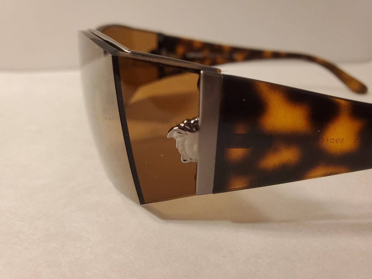 Vtg 90\'s Versace Half Frame Tortoise Women\'s Sunglasses‎ Animal Print Mod 2011 Versace Tortoise 1990s Vintage Sunglasses for sale | eBay main image 4