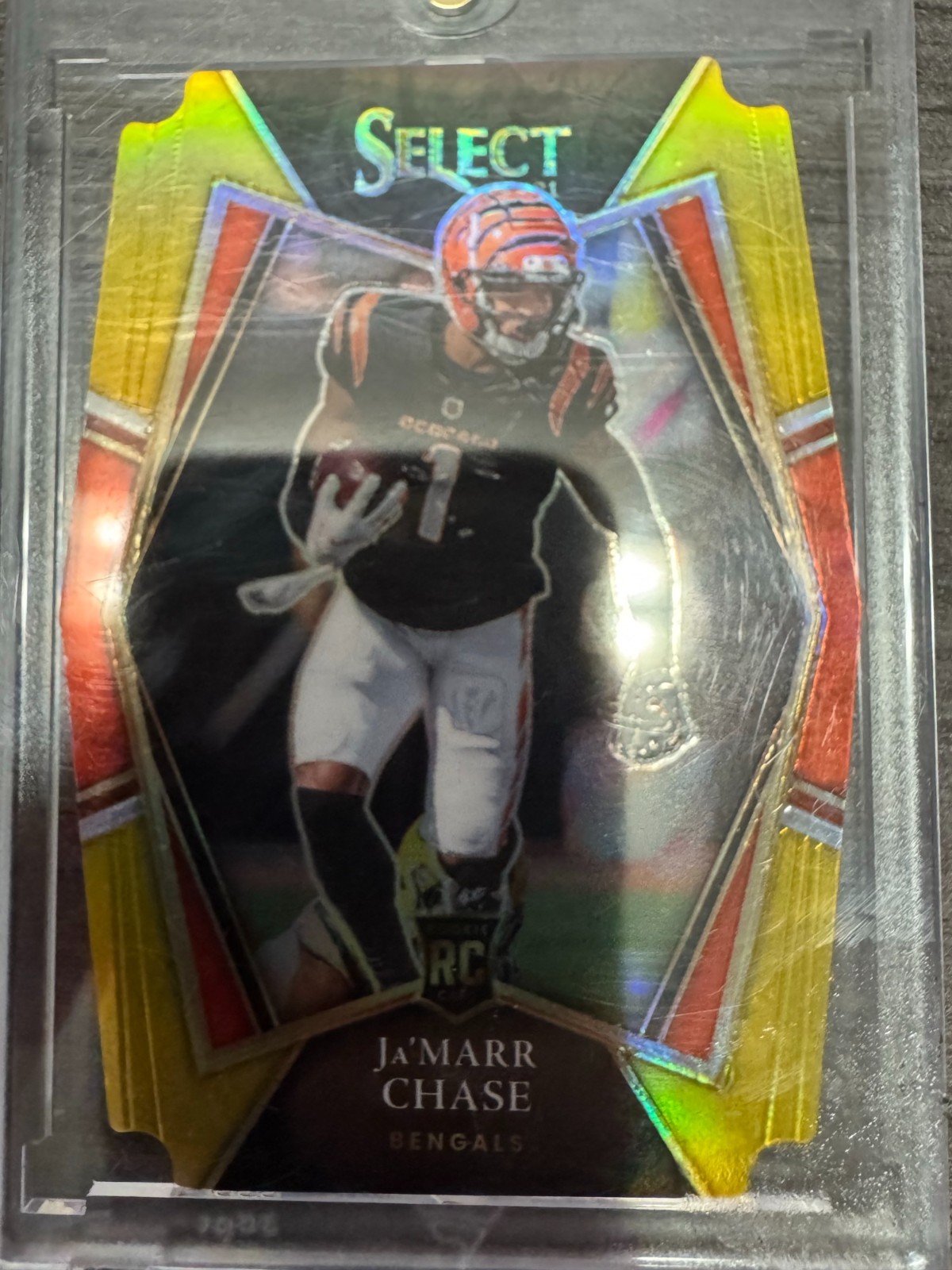 2021 Panini Select /10 Premier Level Ja'Marr Chase #147  Gold Prizm Die-Cut