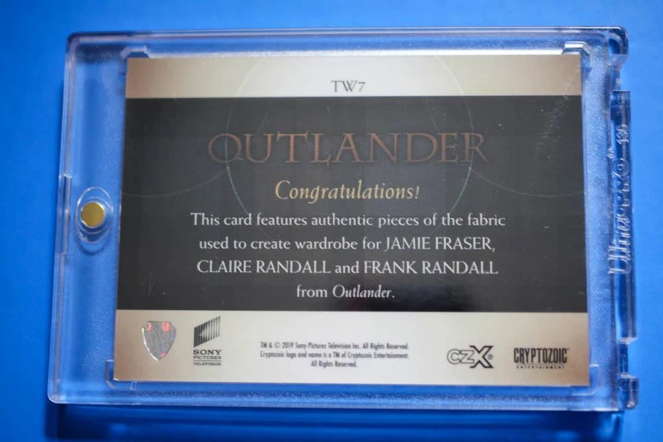 Cryptozoic Outlander CZX triple wardrobe Caitriona Balfe Sam Heughan TW7 /199 - Image 2 of 2