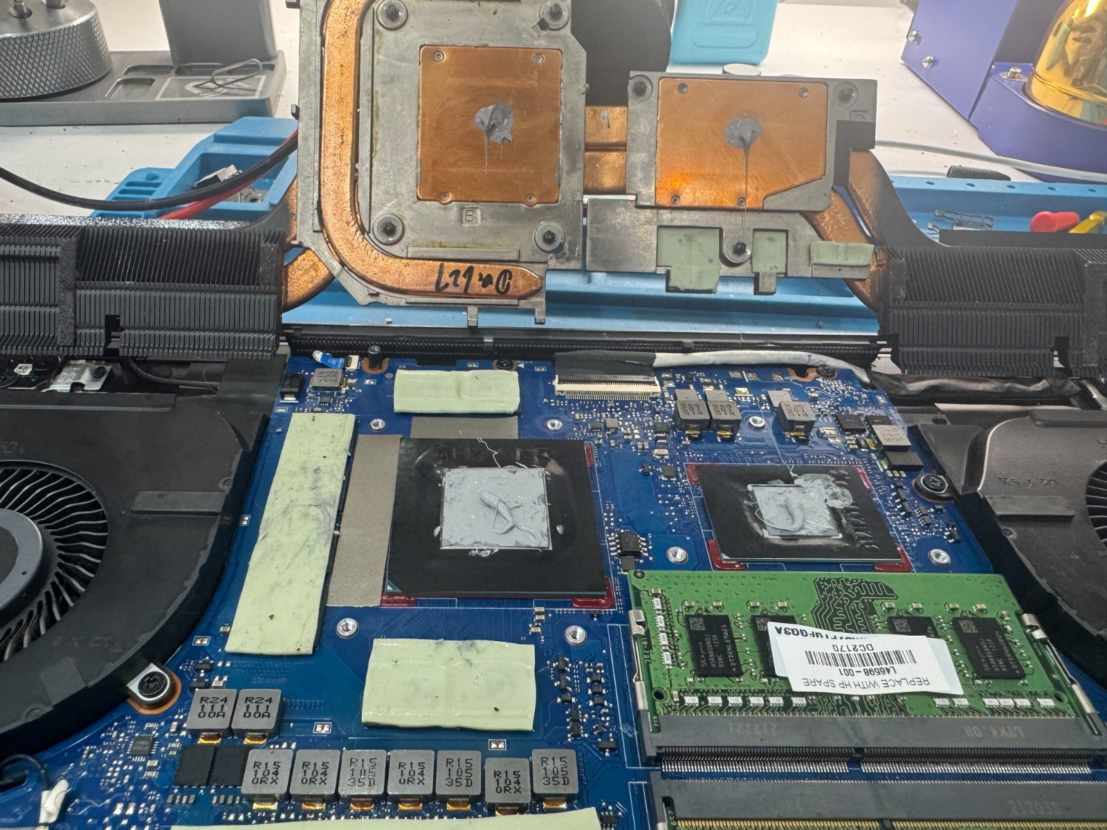 💻 Laptop & MacBook Repair Services – All Brands, Any Issue!