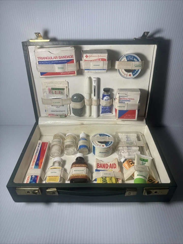 Raro De Colección Augusta National Golf Club 1975 Botiquín de Primeros Auxilios Torneo de Maestros Foto 3 de 4