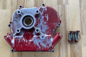 Briggs & Stratton 5Hp (Model 132452) (Type 4049-01) Engine Crank Case Cover