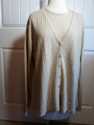 white stag sweater