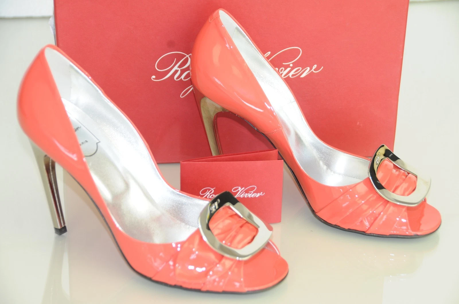Neuf Roger Vivier Verni Spuntata Gigi Corail Orange Boucle Argent Chaussures 40