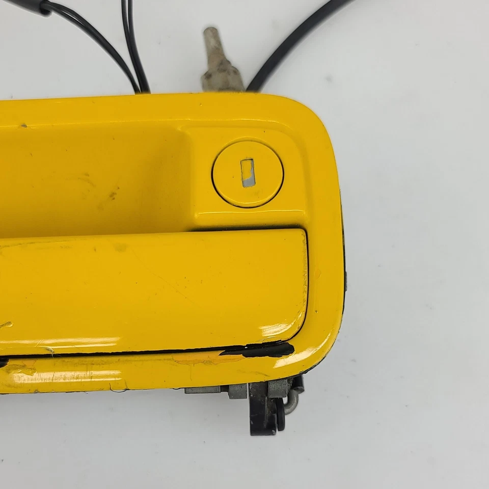 Manija de puerta exterior amarilla OEM para pasajero delantero derecho Lotus Esprit S4 1994 Foto 3 de 4